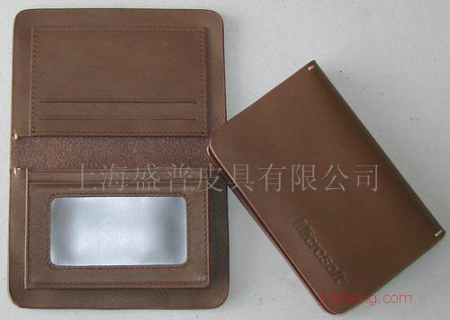盛普皮具 以視覺美學塑造品牌形象，從產品到店鋪的全方位匠心呈現